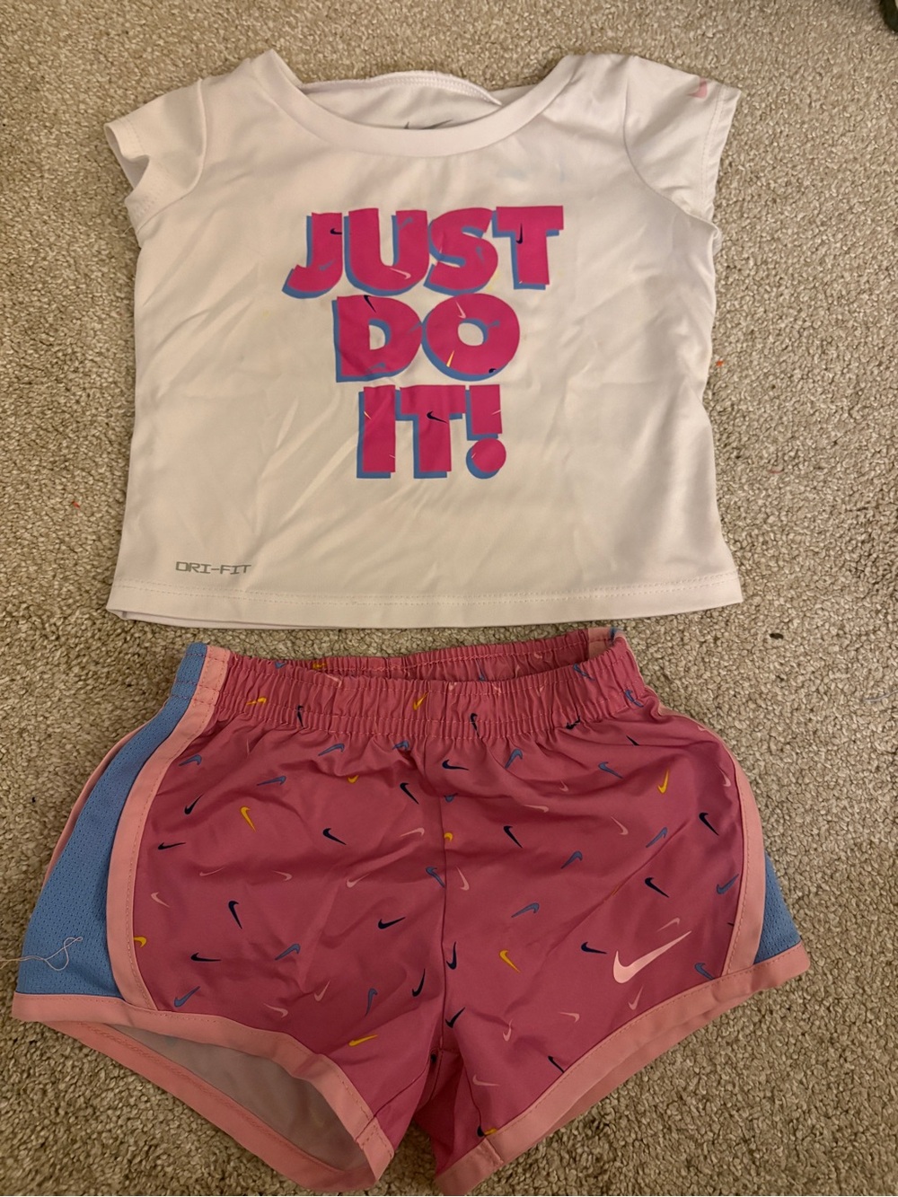 NIKE Girls Nike Bundle - Picture 2 of 9
